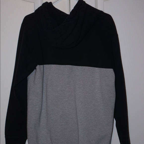 Obey hoodie - Picture 2 of 5